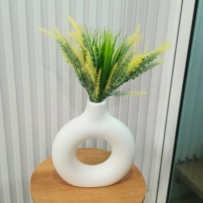 ดอกลาเวนเดอร์ปลอมกระถางโดนัท Artificial lavender in Donut plastic pot