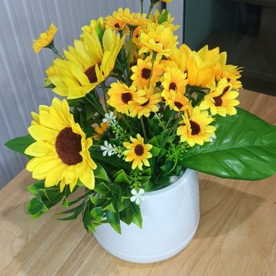 ดอกทานตะวันปลอมในกระถางเบลล่า5นิ้วขาตั้งไม้ Artificial sunflower in Bella pot