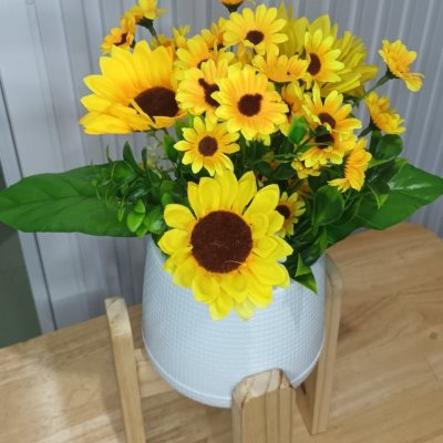 ดอกทานตะวันปลอมในกระถางเบลล่า5นิ้วขาตั้งไม้ Artificial sunflower in Bella pot