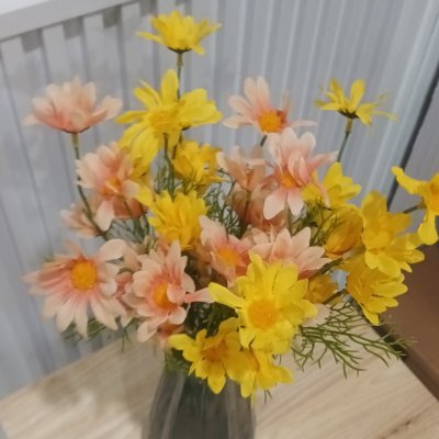 ดอกเดซี่ก้านปลอมดอกไม้ประดิษฐ์ 10 กิ่งต่อช่อ โทนสองสี แจกันแก้วทรงสูง Artificial daisy flowers
