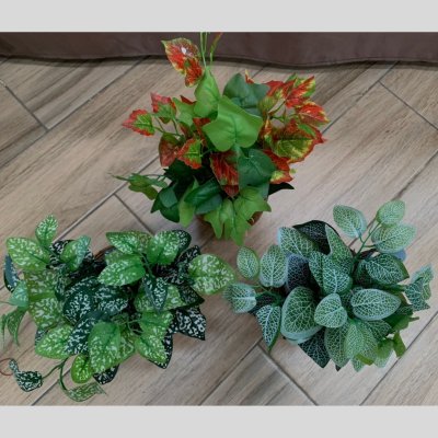 ต้นไม้ปลอมต้นไม้ประดิษฐ์ใบสวยงามเหมือนจริงแต่งบ้านแต่งร้าน Artificial plant, beautiful realistic leaves