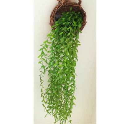 ต้นไม้เลื้อยปลอมประดิษฐ์ตะกร้าสาน Artificial climbing plant in woven basket