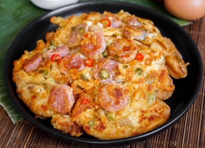 ข้าวไข่เจียวแหนมพริกสด