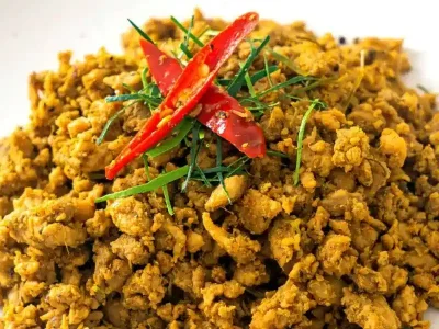ข้าวคั่วกลิ้งหมูสับ