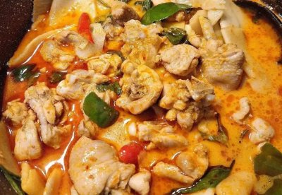 ข้าวแกงไก่หน่อไม้ดอง