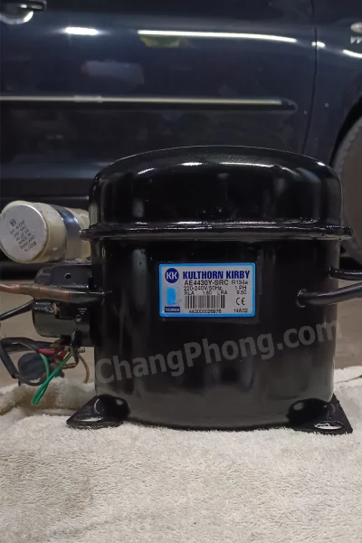 คอมตู้แช่ KULTHORN AE4430Y-SRC