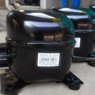 คอมตู้เย็น HITACHI FL1152-SV