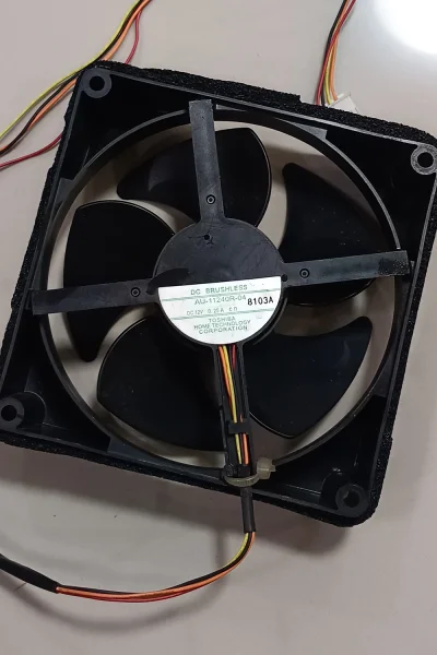 พัดลมช่องฟิตตู้เย็นTOSHIBAAU11240R-04อะไหล่แท้