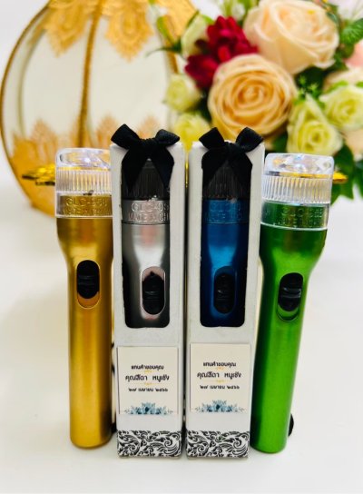 ของชำร่วยงานศพ “ไฟฉายพร้อมกล่อง” ขนาดกว้าง 2.3 ซม. สูง 12 ซม.