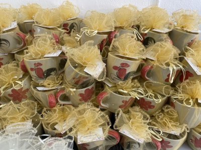 ของชำร่วยงานศพแก้วตราไก่ ใส่ถุงไหม