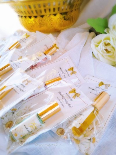 ของชำร่วยพิมเสนน้ำหัวลูกกลิ้ง 5 CC พร้อมกระดาษรอง