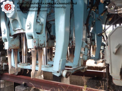 เครื่องอัดหินโรยทาง (Tamping Machine) รุ่น 08-1X