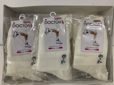 T104/1-79#ถุงเท้าไหมพรมขาวล้วน 7-9 แพ็ค 12 ชิ้น ราคา 25 บาท