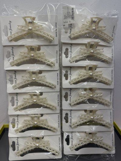 81575#กิ๊บหนีบผมติดมุก 9.5 นิ้ว 12ชิ้น/แพ็ค ราคา 20 บาท