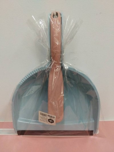 A038-243#โกย+แปรง 12ขิ้น/แพ็ค ราคา20บาท