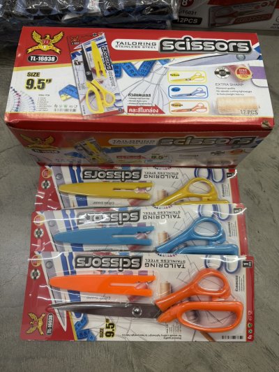 16038#กรรไกร 9.5นิ้ว มีปลอก 12ชิ้น/แพ็ค ราคา20 บาท