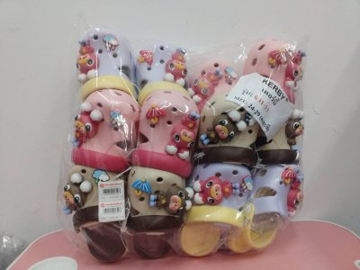 001-33#รองเท้าคละสี 24-29  6คู่/แพ็ค ราคา119บาท