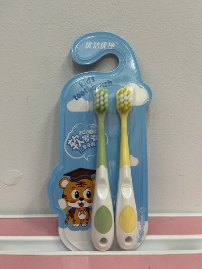 A301-06#แปรงสีฟันเด็ก  บรรจุ 12ชิ้น/แพ็ค  ราคา 20บาท/ชิ้น