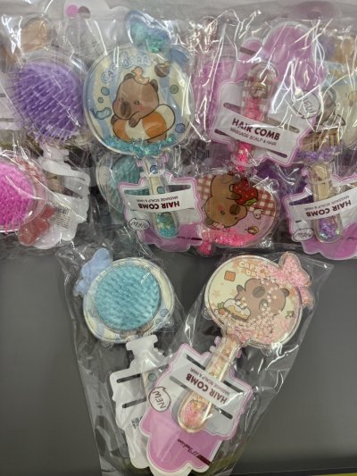 J810-03#หวีแปรงลายการ์ตูน 12ชิ้น/แพ็ค ราคา  20 บาท