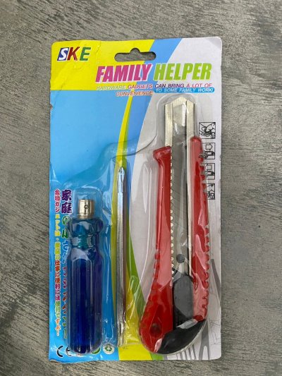 008-113#คัตเตอร์+ไขควง บรรจุ12ชิ้น/แพ็ค ราคา20/ชิ้น