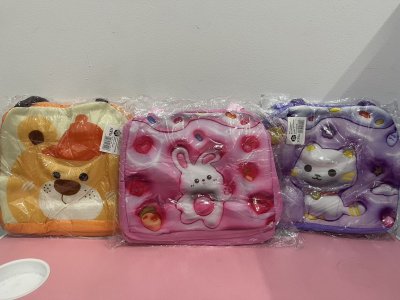 A811-12#กระเป๋า PVC 18 คละแบบ 12ชิ้น/แพ็ค ราคา20บาท