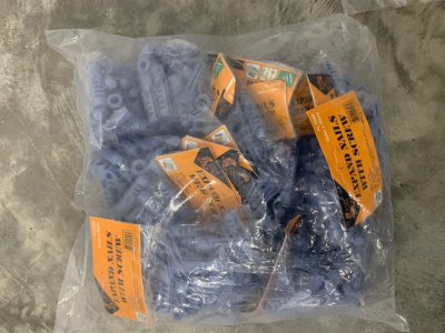 PL-5569#พุกพลาสติก บรรจุ12ชิ้น/แพ็ค ราคา20/ชิ้น