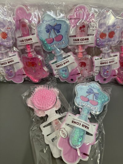 J810-06#หวีแปรงลายการ์ตูน 12ชิ้น/แพ็ค ราคา  20 บาท