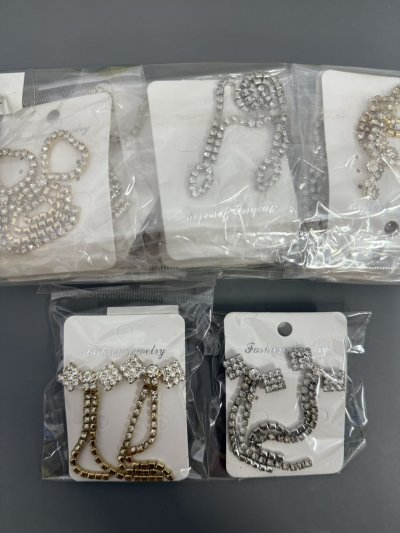 82615#ต่างหูแฟชั่น 12ชิ้น/แพ็ค ราคา 20 บาท