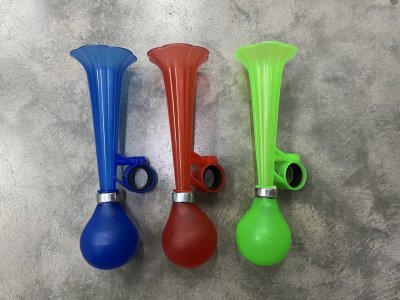 19727#แตร 8นิ้ว 12ชิ้น/แพ็ค ราคา20บาท