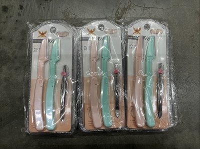 14603#มีดโกนกันคิ้ว+แหนบ 3PCS.แพ็ค/ 12 ชิ้น ราคา20บาท