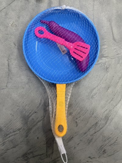 ของเล่นกะทะ 12ชิ้น/แพ็ค ราคา25 บาท