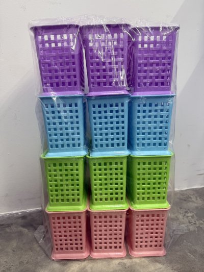 7002-1#ที่ใส่ช้อนตะเกียบ 3 ช่องสีหวาน 12ชิ้น / แพ็ค ราคา 15 บาท