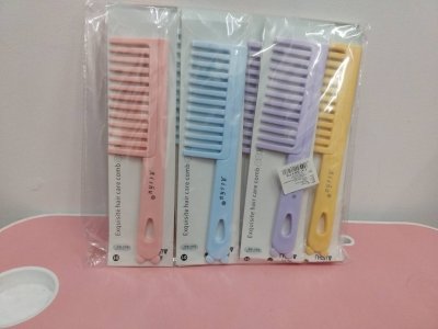 86173#หวีสีหวาน คละแบบ 12ชิ้น/แพ็ค ราคา 15 บาท