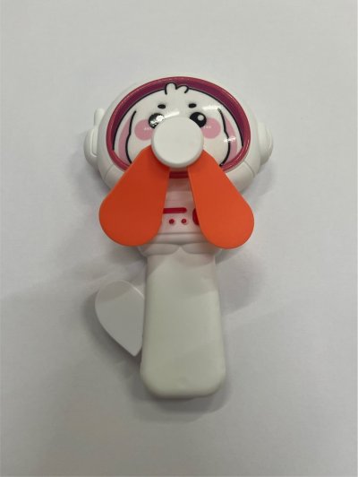 A300-03#พัดลมมือบีบ บรรจุ 24ชิ้น/กล่อง ราคา25บาท/ชิ้น