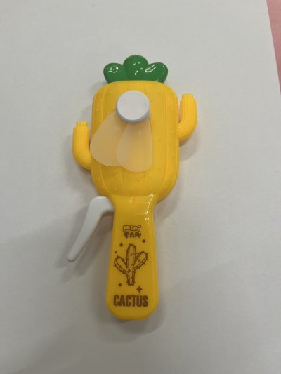 A300-04#พัดลมมือบีบ บรรจุ 24ชิ้น/กล่อง ราคา25บาท/ชิ้น