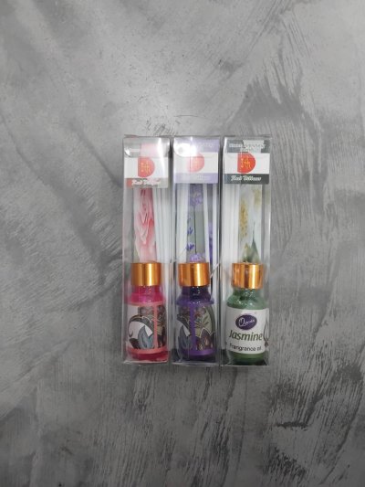 น้ำหอม+ก้านกล่องใส คละสี