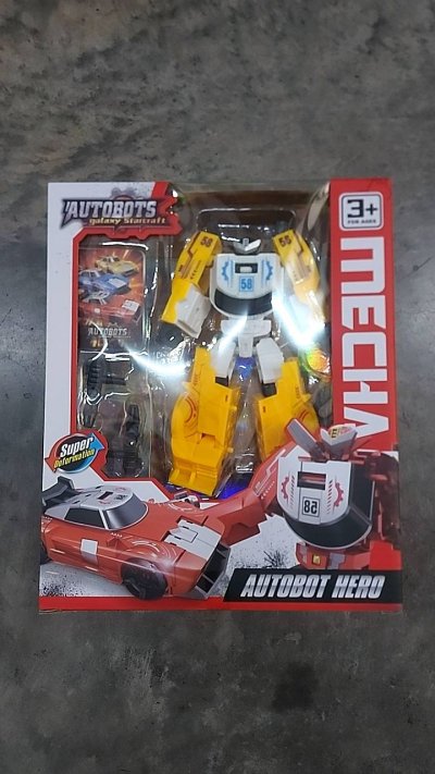 039#หุ่นแปลงร่างรถกล่อง