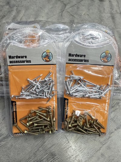 A039-125#ชุดน็อต+ตะปู 12ชิ้น/ โหล ราคา 18 บาท