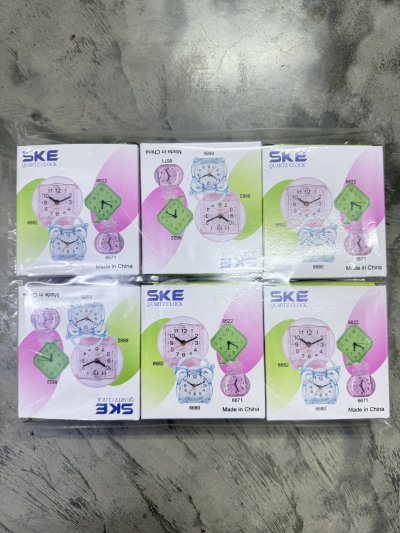 6280#นาฬิกาปลุก 12 เรือน /โหล ราคา 20 บาท