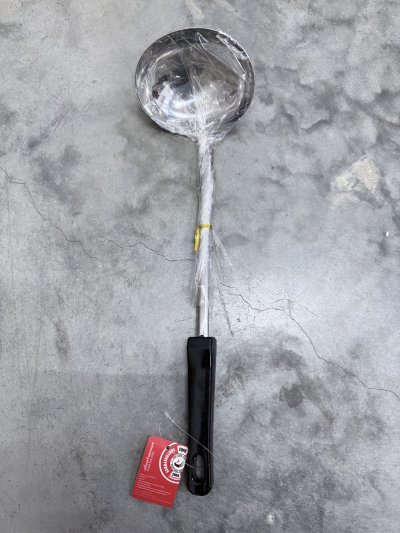 SI203B#กระบวยด้ามดำแบกกาไลท์ 5 นิ้ว