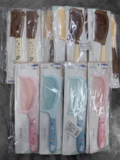 LY-86175#หวี คละแบบ 12ชิ้น/แพ็ค ราคา20บาท