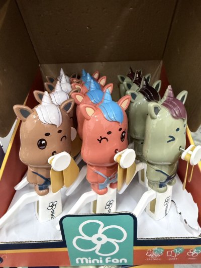 65662#พัดลมมือหมุน 12 ชิ้น /โหล ราคา 20 บาท