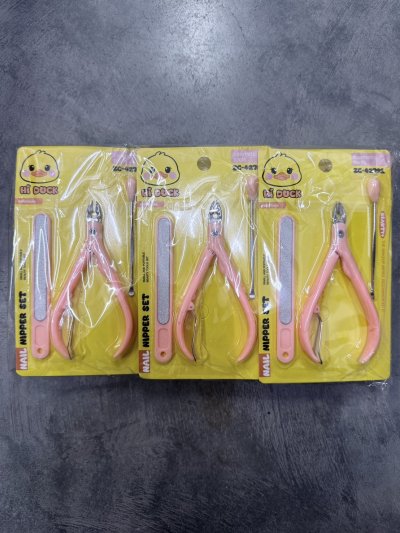 42791#ชุดกรรไกรตัดเล็บ12 ชิ้น /โหล ราคา 20 บาท