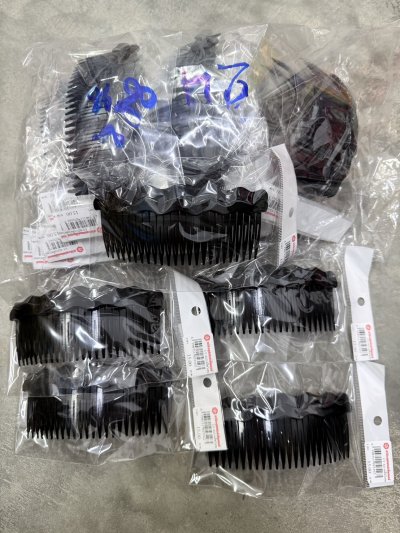 LY-82316#หวีสับ 12 ชิ้น /โหล ราคา 15 บาท