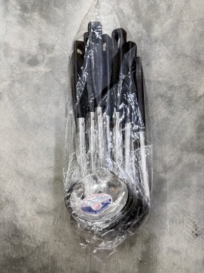 NO.150/5#กระบวยด้ามดำ 3" ตราฉลามขาว 12 ชิ้น /โหล ราคา 20 บาท