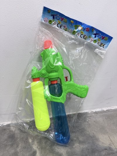 67722#ปืนฉีดน้ำสีสดใส 12 ชิ้น /โหล ราคา 20 บาท