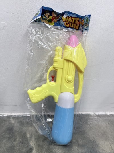 67682#ปืนฉีดน้ำสีสดใส 12 ชิ้น /โหล ราคา 20 บาท