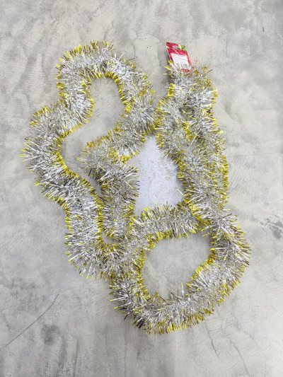 2025-006#สายรุ้งประดับปีใหม่ โหล/ 12ชิ้น ราคา10บาท/คละสี