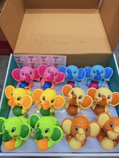 60515# ช้างไขลาน 12ชิ้น / โหล ราคา 20 บาท