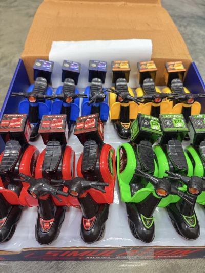 60766#รถเวสป้า 12ชิ้น / โหล ราคา 20 บาท